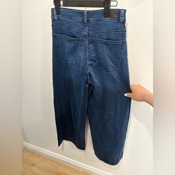 LIKE NEW- DL1961-Hepburn Wide-leg High-rise Jeans In Stream - Picture 5 of 13